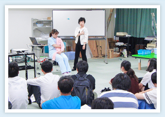 作業療法学専攻の体験授業