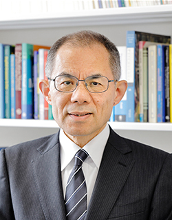共通教養センター長　奥村　信彦 教授